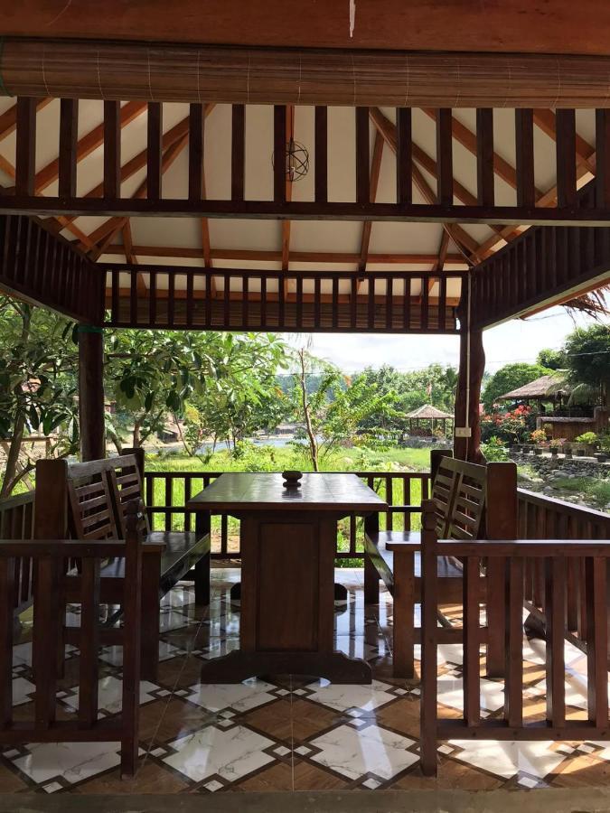 Hotel Thomas' Retreat Bukit Lawang Esterno foto