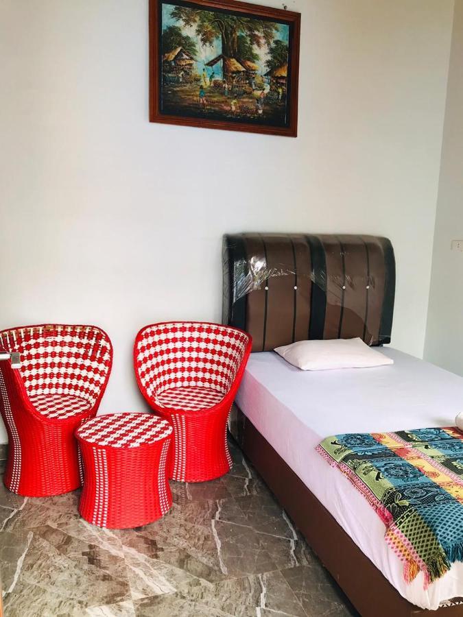 Hotel Thomas' Retreat Bukit Lawang Camera foto
