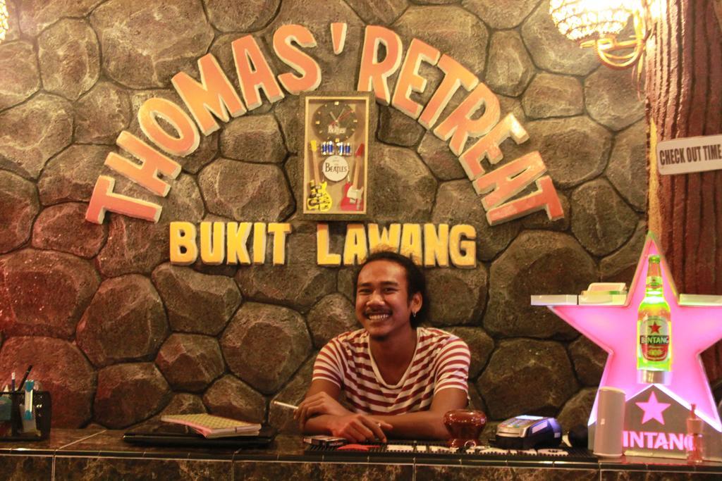 Hotel Thomas' Retreat Bukit Lawang Esterno foto